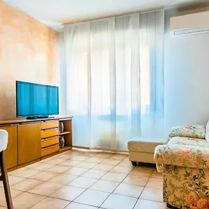 villaggio-hospital-house.italymilanhotels.net/