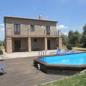agriturismo-tenuta-roccaccia.it-tuscanyhotel.com/